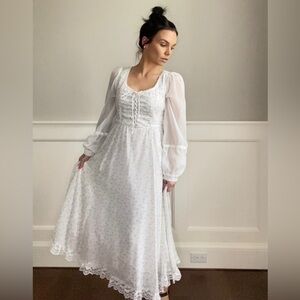 GUNNE Sax Vintage Jessica McClintock White Floral Long Sleeve Prairie Dress
